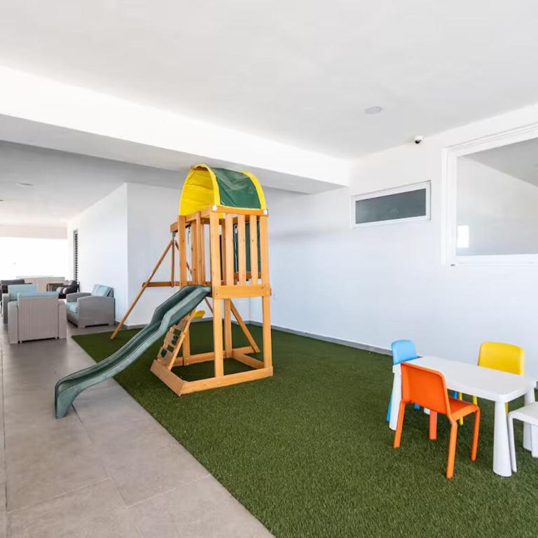Accommodation in front of the pier Cristal bay 1504 - One-Bedroom Apartment - 3