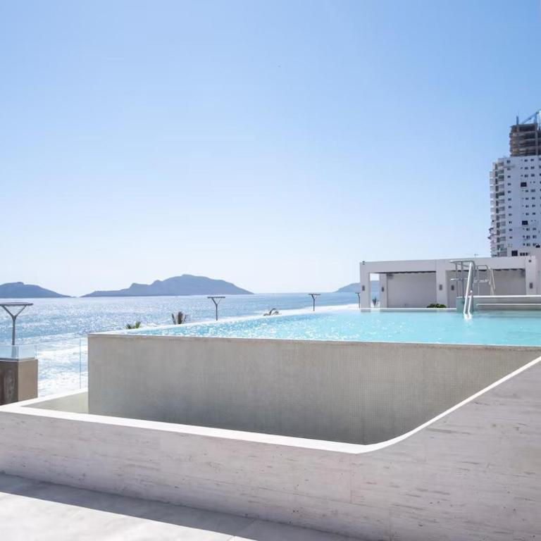 Accommodation in front of the pier Cristal bay 1504 - One-Bedroom Apartment - 6