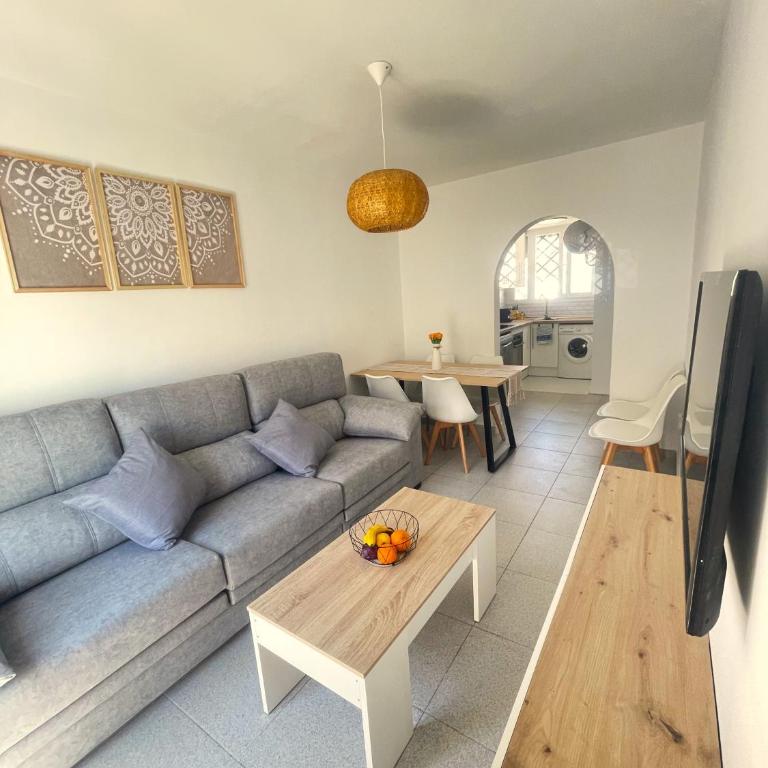 My Dream Beach & Town Apartment - Three-Bedroom Apartment - 1