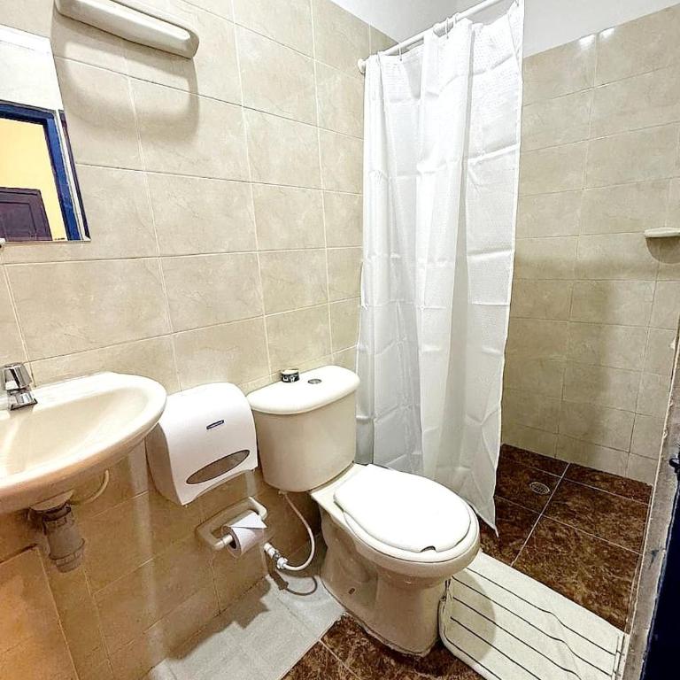Hostal 1811 - Habitación Doble Estándar - 2 camas - 1