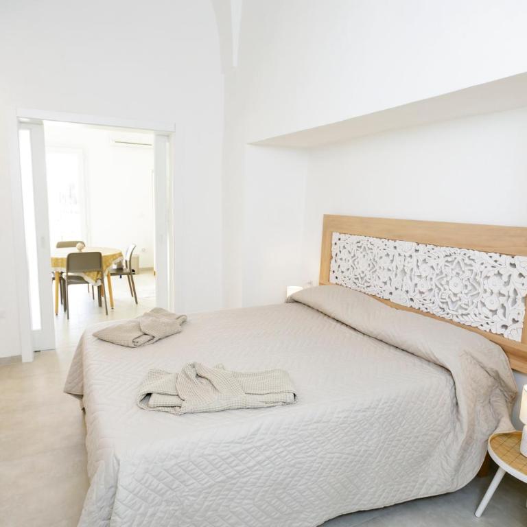 Lo Scirocco - One-Bedroom Apartment - 24