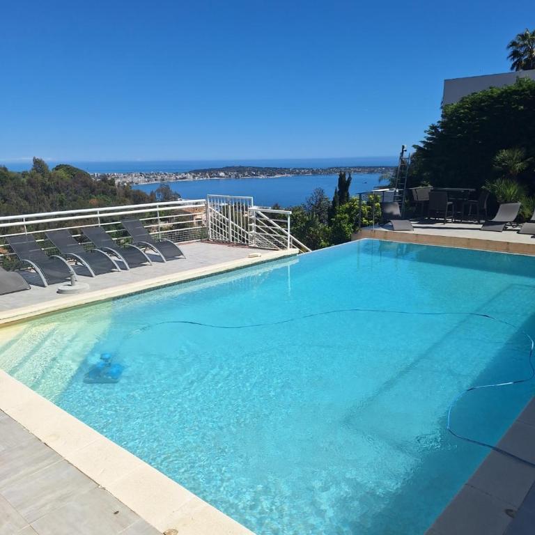 Cannes-SuperCannes-GolfeJuan--VILLA ALAMP--Piscine--Vue mer exceptionnelle - Villa avec Piscine Privée - 60