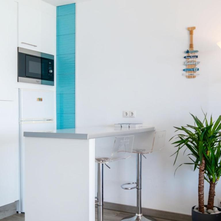 Malibu Dreams 2 Bedroom Apartment - Two-Bedroom Apartment - Oceanfront - 22
