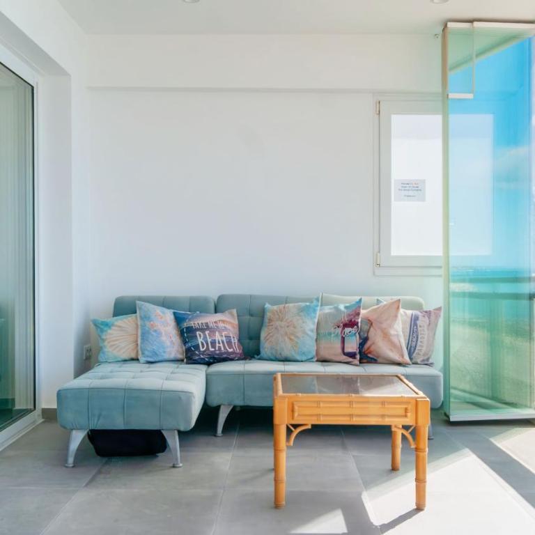 Malibu Dreams 2 Bedroom Apartment - Two-Bedroom Apartment - Oceanfront - 19