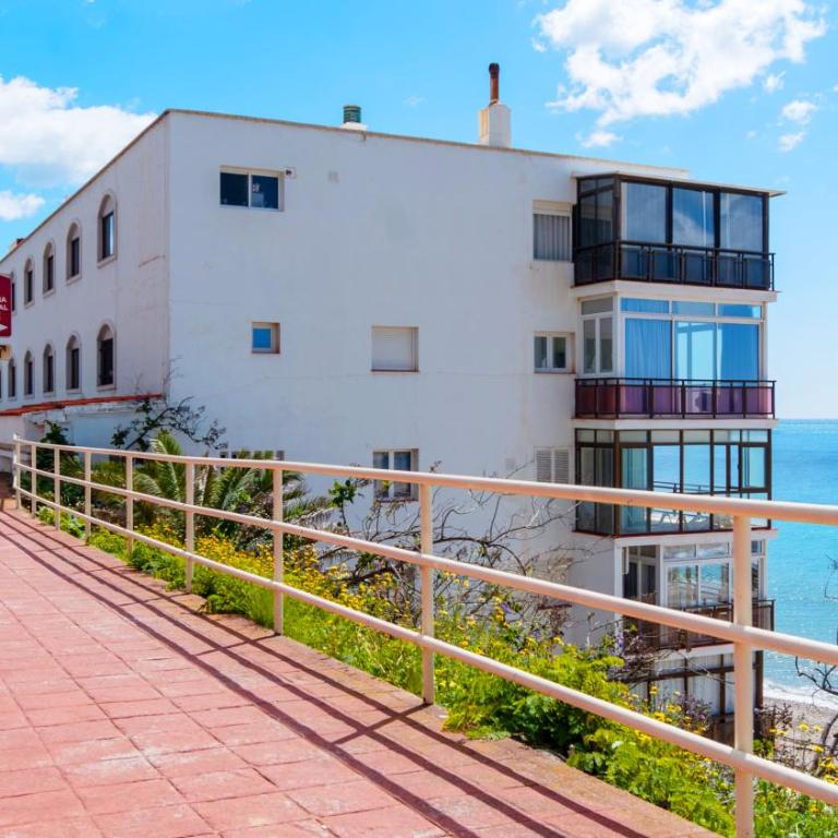 Malibu Dreams 2 Bedroom Apartment - Two-Bedroom Apartment - Oceanfront - 29
