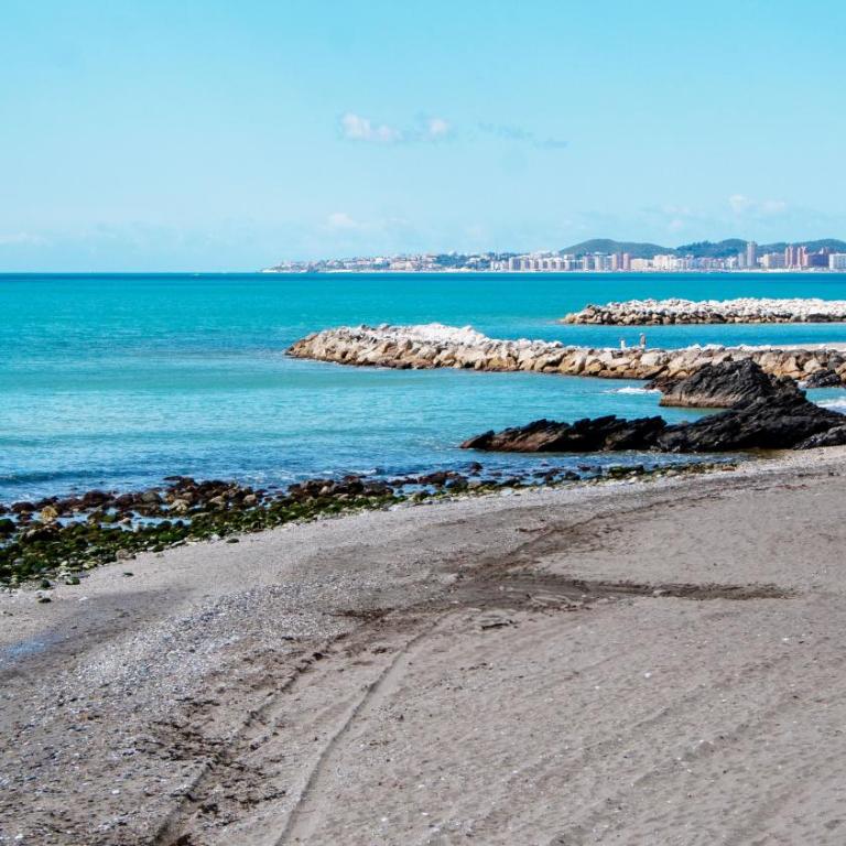 Malibu Dreams 2 Bedroom Apartment - Two-Bedroom Apartment - Oceanfront - 30