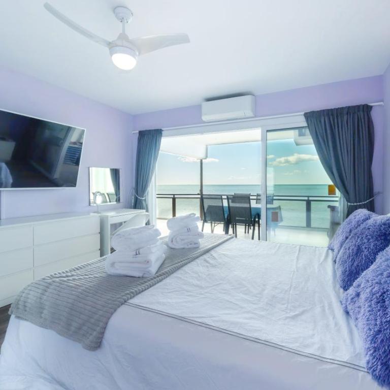 Malibu Dreams 2 Bedroom Apartment - Two-Bedroom Apartment - Oceanfront - 6