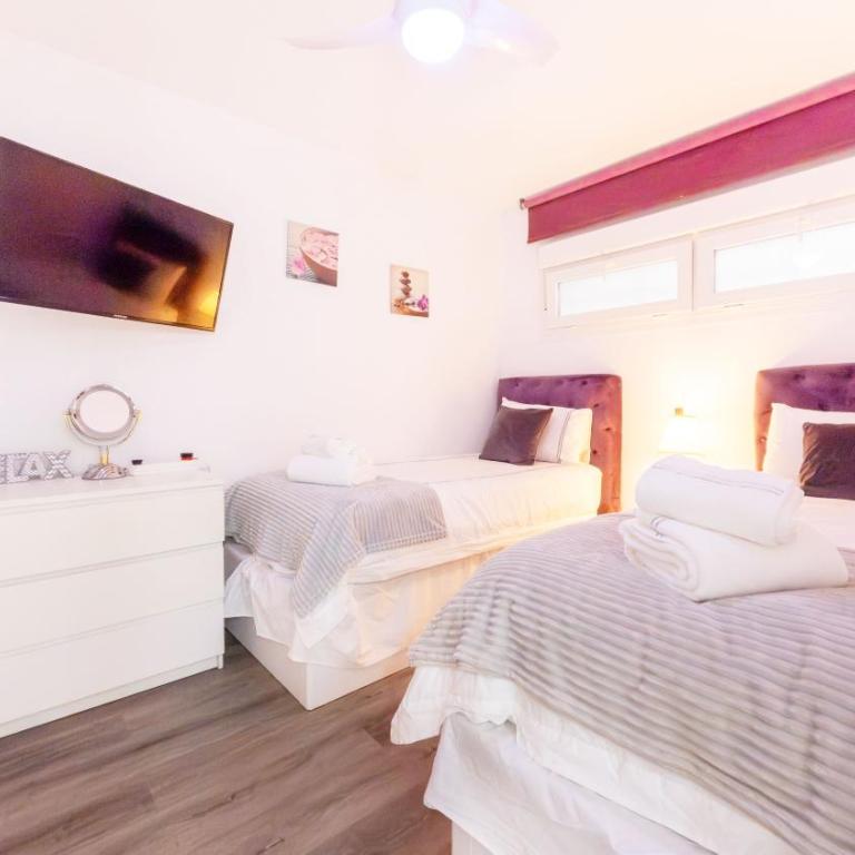Malibu Dreams 2 Bedroom Apartment - Two-Bedroom Apartment - Oceanfront - 9