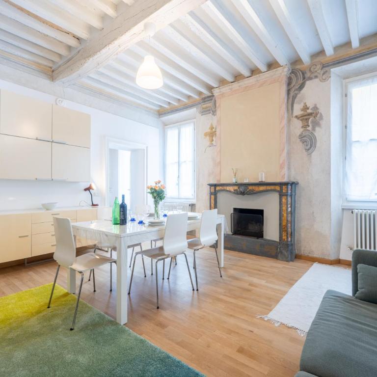 GuestHost - Elegant & Bright Flat in Parma Center - Appartamento con 2 Camere da Letto - 1