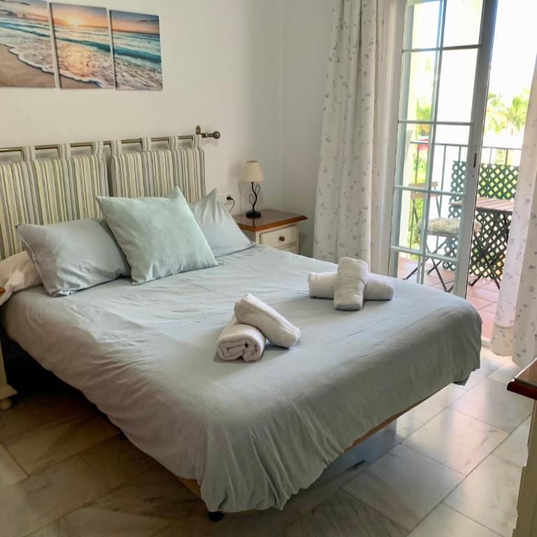 Apartamento en la Carihuela cerca playa - Apartamento de 1 dormitorio - 2