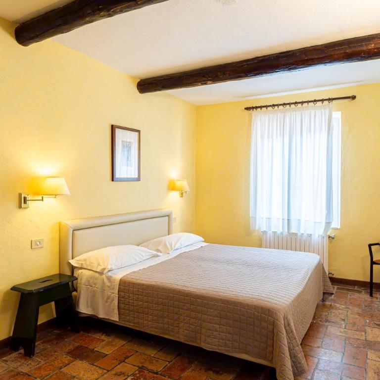 Hotel Pescille Country House by Double Hospitality - Camera Tripla Classic - 1