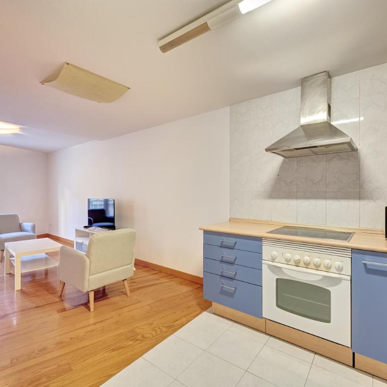 Apartamento Recoletas by Clabao - Two-Bedroom Apartment - 10