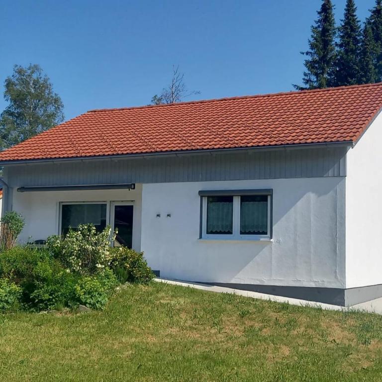 Ferienhaus Dachspfad im Feriendorf Reichenbach 6 - Haus mit 3 Schlafzimmern - 1