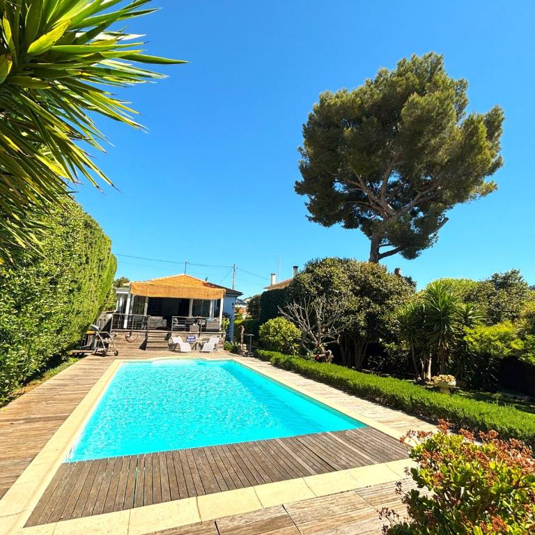 Cannes Villa Warm, Peaceful Retreat with Private Garden & Pool - Villa avec Piscine Privée - 2