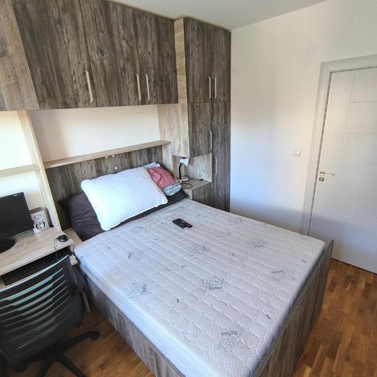 Apartment for a day, Zemun, Altina, two bedrooms - Apartman sa 1 Spavaćom Sobom - 31