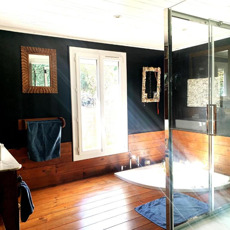 Cannes Villa Warm, Peaceful Retreat with Private Garden & Pool - Villa avec Piscine Privée - 20