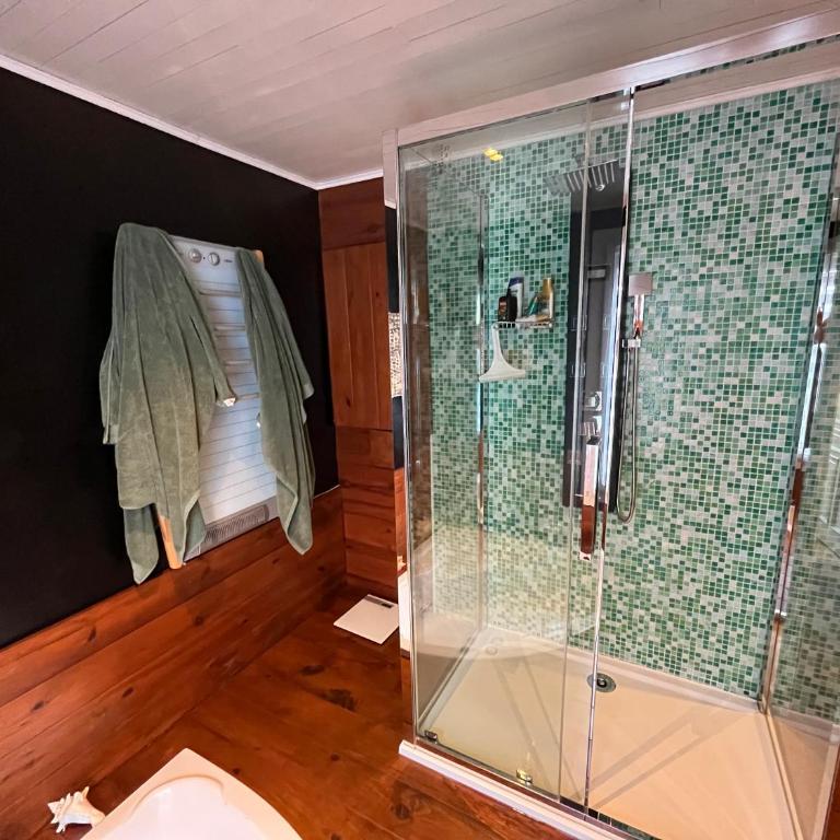 Cannes Villa Warm, Peaceful Retreat with Private Garden & Pool - Villa avec Piscine Privée - 21