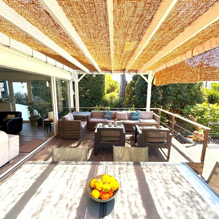 Cannes Villa Warm, Peaceful Retreat with Private Garden & Pool - Villa avec Piscine Privée - 28