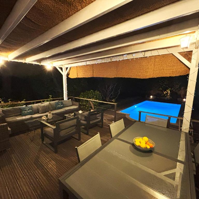 Cannes Villa Warm, Peaceful Retreat with Private Garden & Pool - Villa avec Piscine Privée - 27
