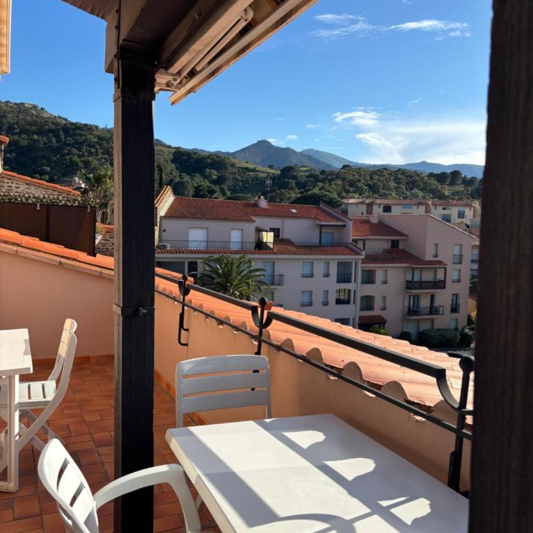 T3 dans Résidence avec Parking et Piscine, situé au 3ème étage - Appartamento con 2 Camere da Letto e Balcone - 4