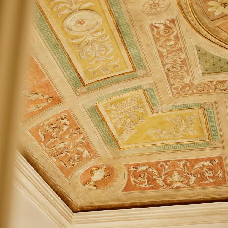 Four Seasons Hotel Milano - Suite Fresco con Letto King-Size - 2