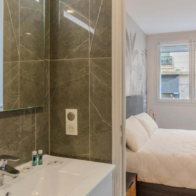 Modern and renovated apartments next to the CROISETTE and PALAIS DES FESTIVALS - Estudio Deluxe con cama grande - 13