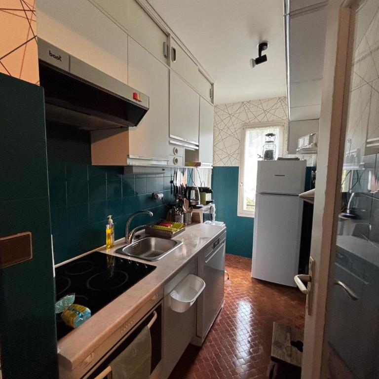 T3 dans Résidence avec Parking et Piscine, situé au 3ème étage - Appartamento con 2 Camere da Letto e Balcone - 6