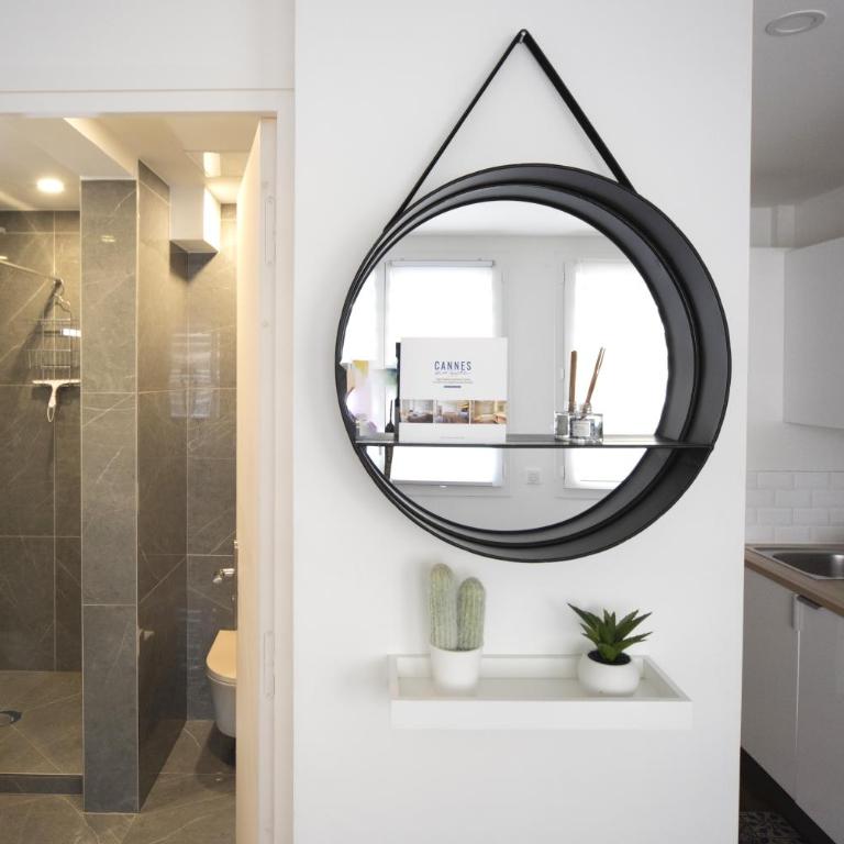 Modern and renovated apartments next to the CROISETTE and PALAIS DES FESTIVALS - Estudio Deluxe con cama grande - 4