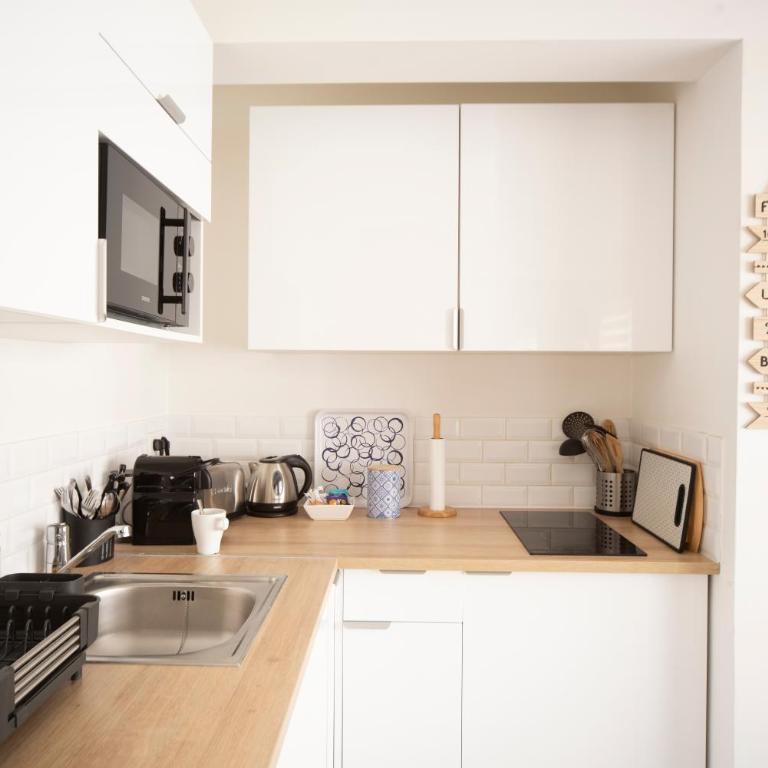 Modern and renovated apartments next to the CROISETTE and PALAIS DES FESTIVALS - Estudio Deluxe con cama grande - 12