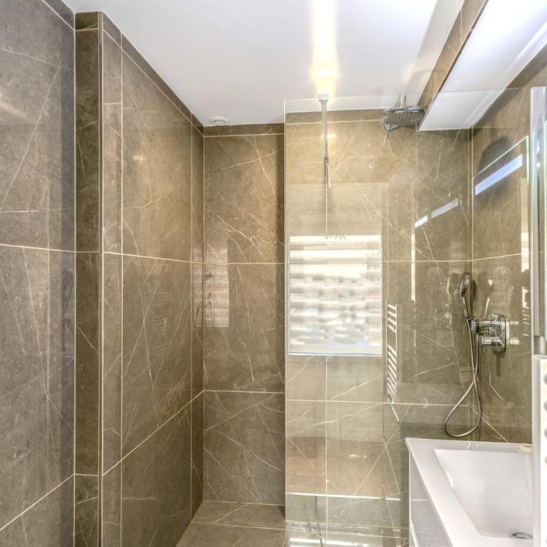 Modern and renovated apartments next to the CROISETTE and PALAIS DES FESTIVALS - Apartamento de 1 dormitorio - 9