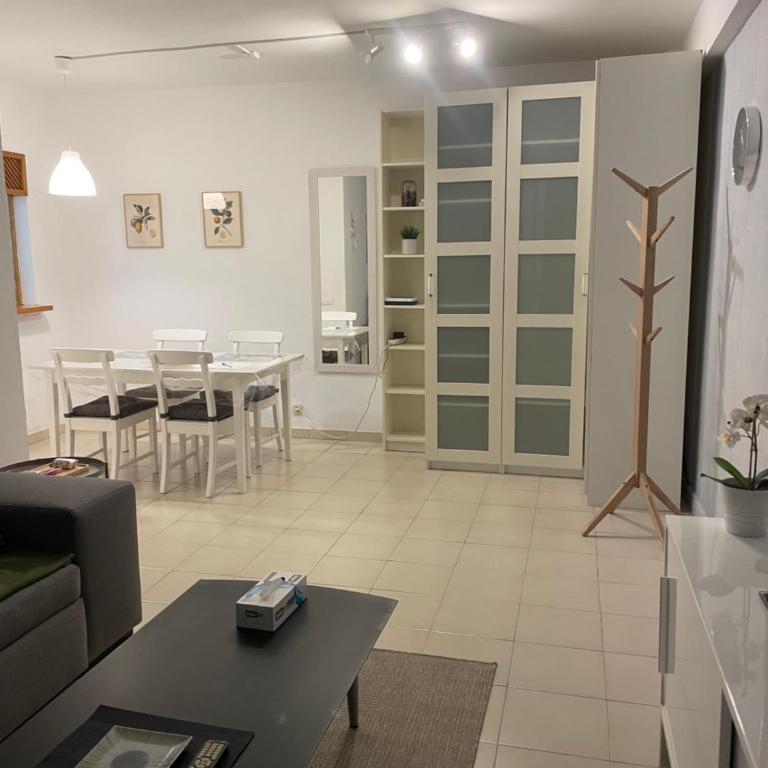 Maria Rosa Urban & Beach Apartment - One-Bedroom Apartment - 7