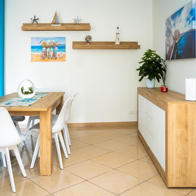Sisters in law blue house - Two-Bedroom Apartment - 33