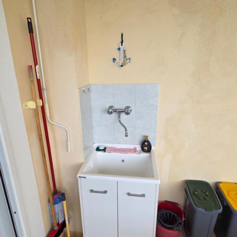 Accommodation "Il Tramonto Rosso" Free Private Parking - Appartamento con 2 Camere da Letto - 90