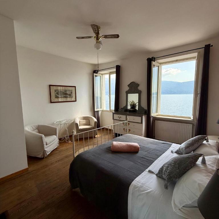 Albergo Gargnano - Camera Matrimoniale con Vista Lago - 8