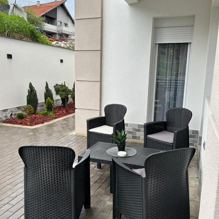 BOŽUR apartmani, kod hotela Sunce - One-Bedroom Apartment with Terrace - 42