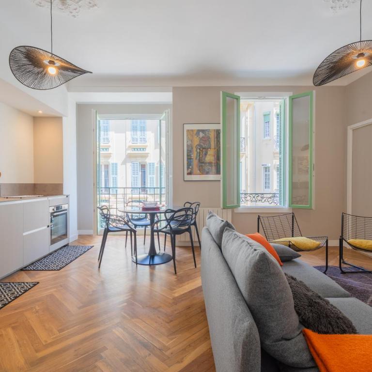 Charme et confort - centre ville de Nice - Appartement 2 Chambres - 14