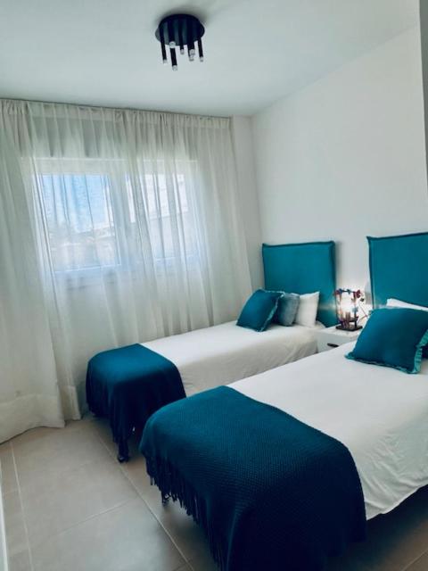 Beautiful brand new - Estepona beach side apartment - Apartamento de 2 dormitorios - 17