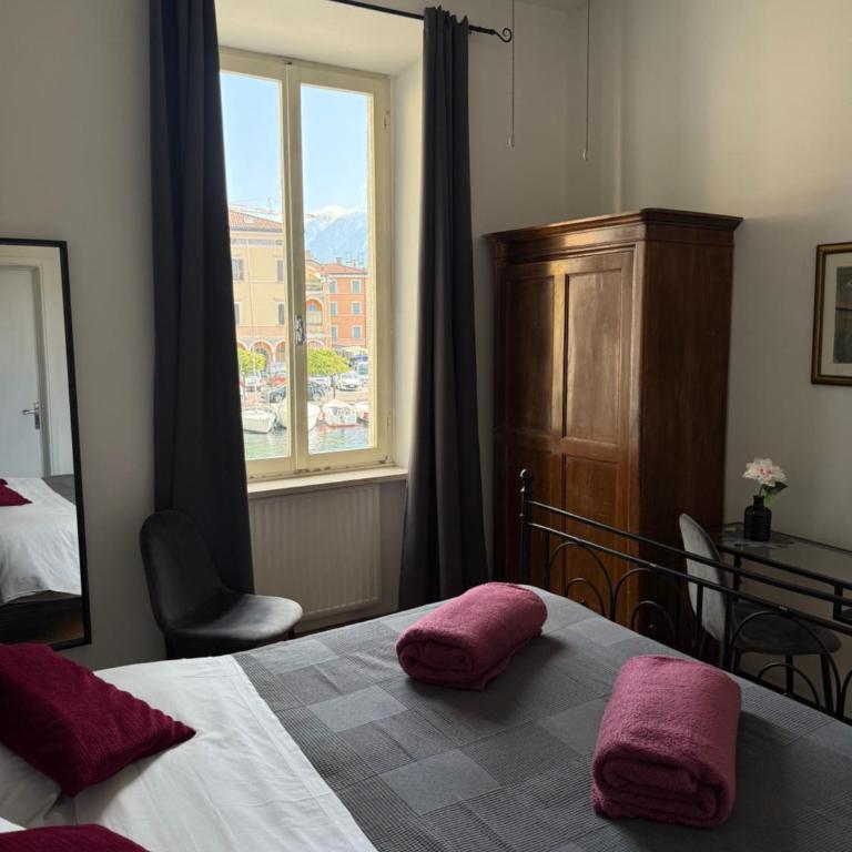 Albergo Gargnano - Camera Matrimoniale con Vista - 1