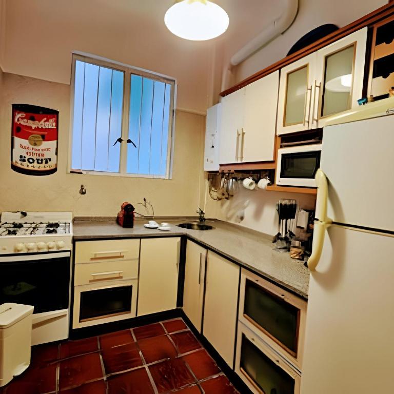 Amplio departamento 3 ambientes en Recoleta - Apartamento - 20