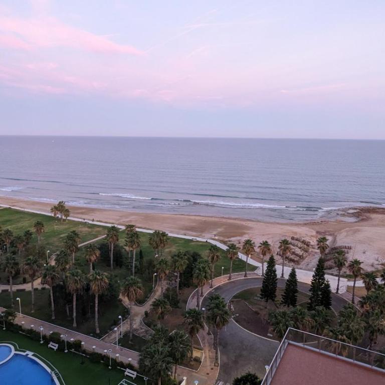 Primera Línea con Vistas Panorámicas al Mar - Apartamento de 2 dormitorios con terraza y vistas al mar - 29