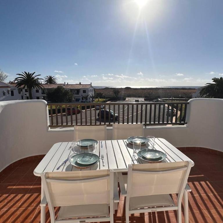Apartamento con terraza y vistas al mar en Son Bou - Two-Bedroom Apartment with Balcony and Terrace - 2