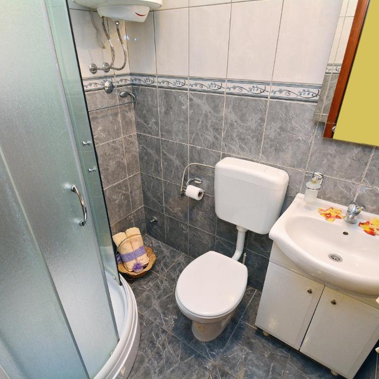 Apartments Dinko Zifra - Apartman sa 1 Spavaćom Sobom i Balkonom (2 Odrasle Osobe) - 7