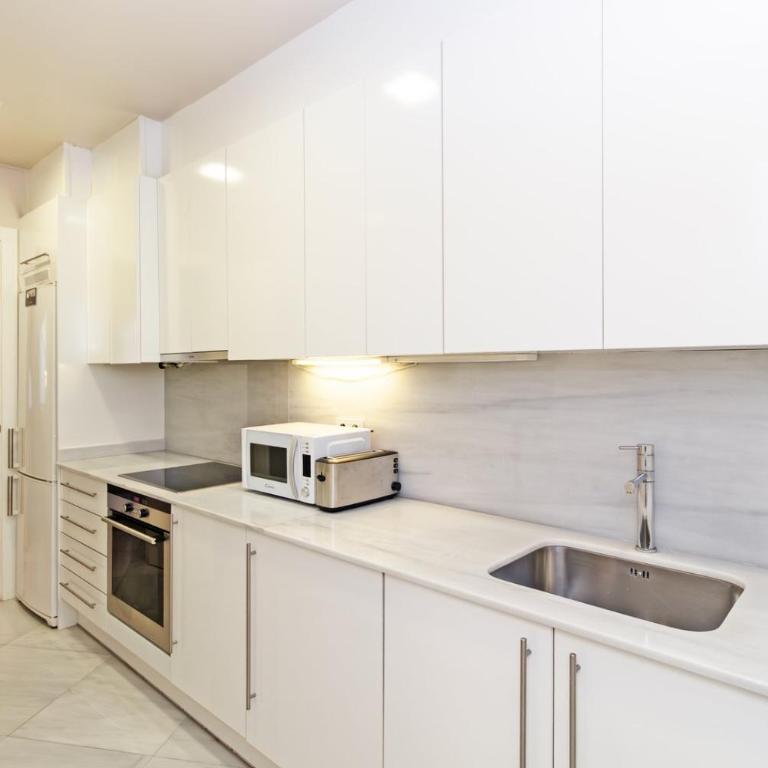 GuestReady - Charming place in Valencia - Three-Bedroom Apartment - 3