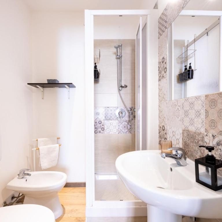 Il Sonaglio - Double Room with Balcony - 5