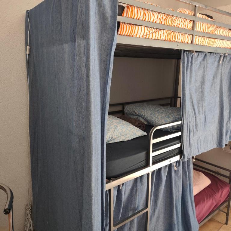 BOUTIQUE HOSTEL BY Cassis - Lit dans Dortoir Mixte de 6 Lits - 4