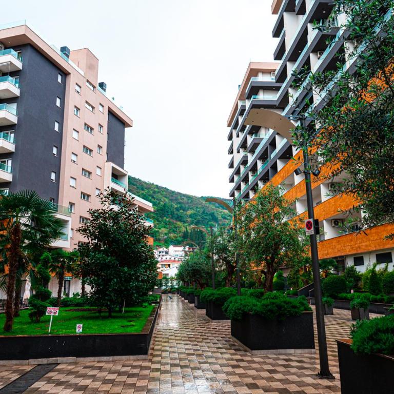 Modern City Flat Budva - Balcony & Garage Included - Apartman sa 1 Spavaćom Sobom - 15