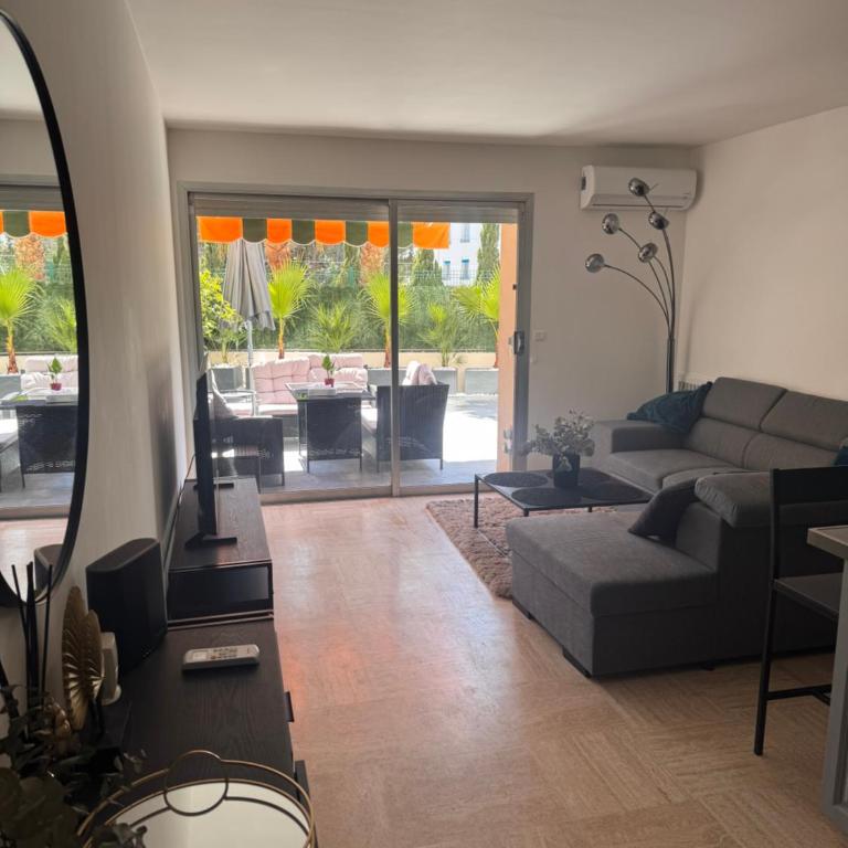 Парк Круазет , Апартаменты 3 комнаты , с террасой и паркингом , - Appartement 2 Chambres - 7