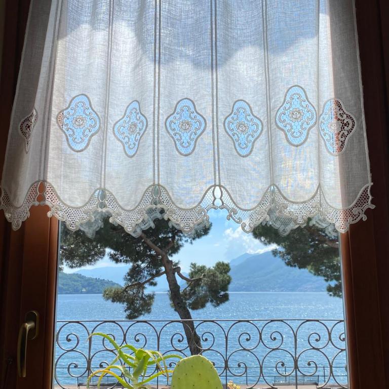 Casa d'epoca fronte lago a Domaso lago di Como - Appartamento con Vista Lago - 9
