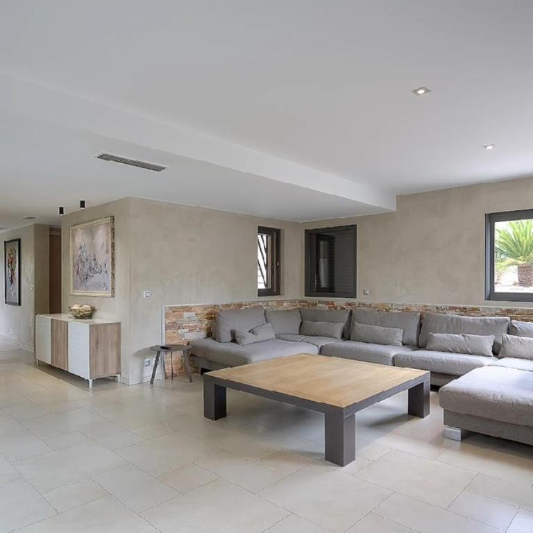 Villa Spacieuse - Piscine chauffée - Climatisé - Villa con Piscina Privata - 21
