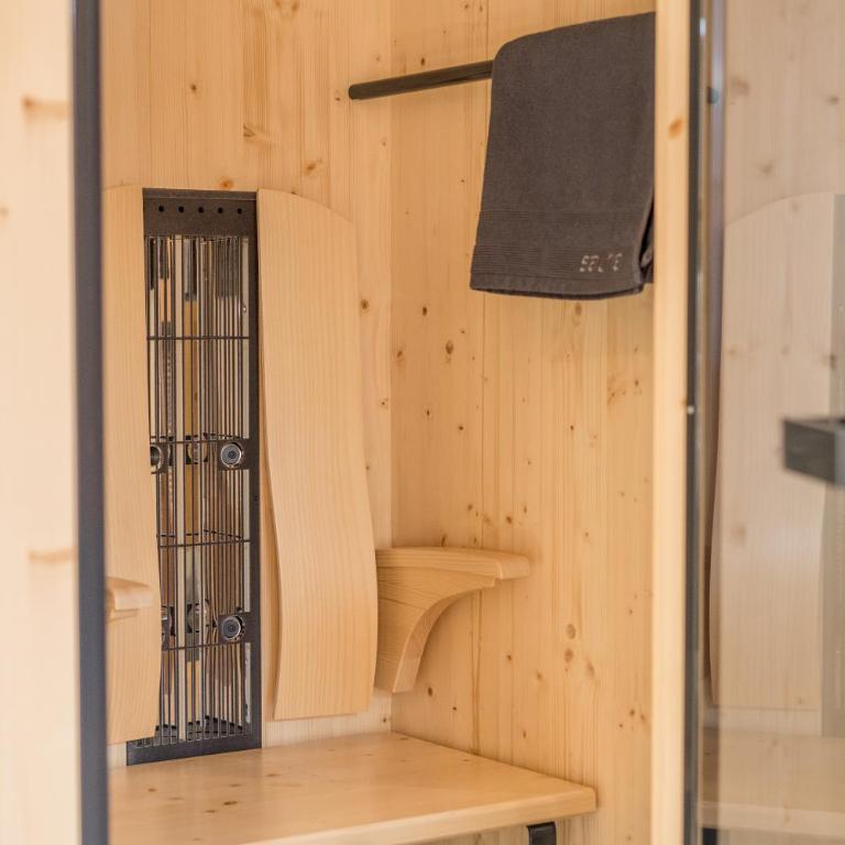 Villa Alpjuwel - Apartment 10 on the top floor with balcony and infrared sauna - 10